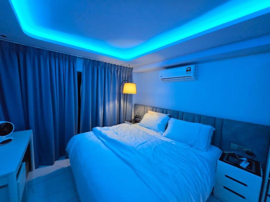 Starsuiteac At Arte Cheras With Soundproof Karaoke, Billiard, Air-hockey * Kuala Lumpur